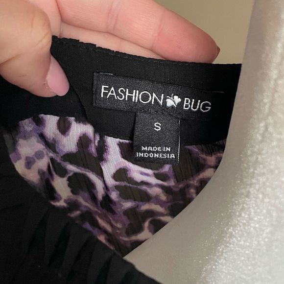 Purple Sheer Leopard V-Neck Blouse - 3/4 Sleeves - Picture 6 of 6